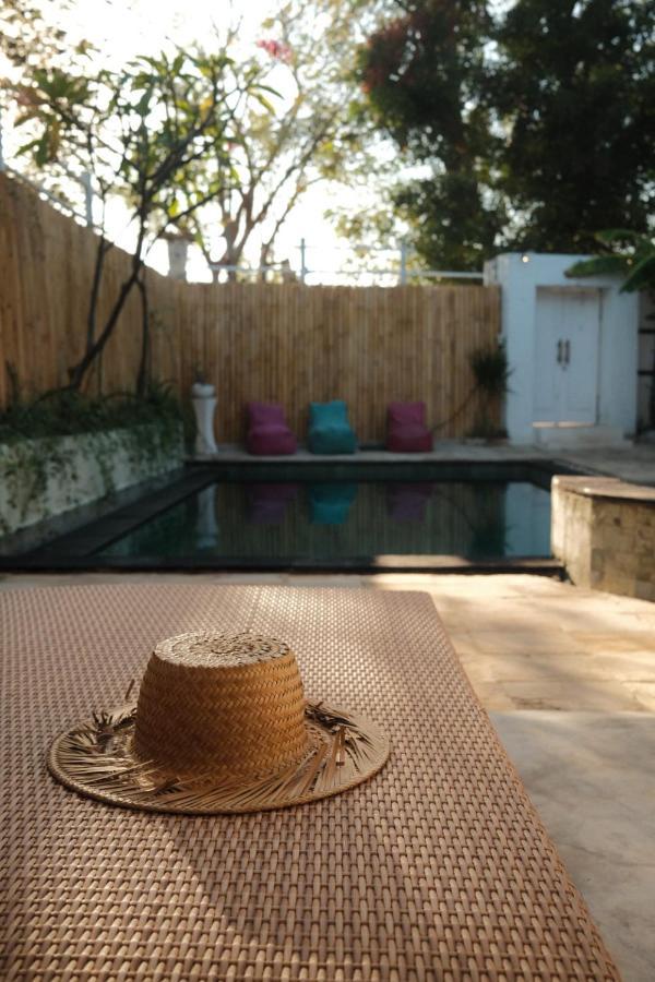 Villa Menorca Gili Trawangan Exterior foto